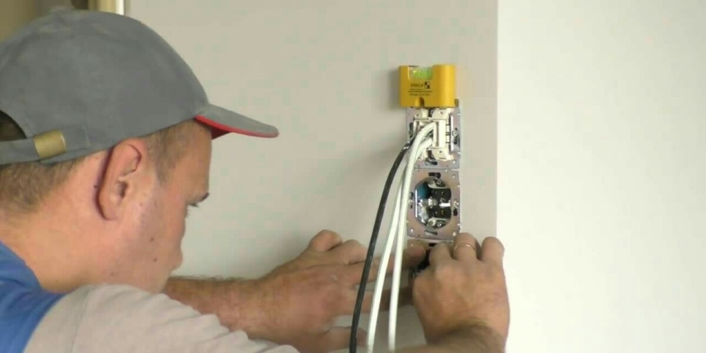 Аварийный вызов электрик СПБ срочно - elektrikspb.ru