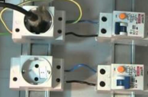 Услуги электрика в СПБ